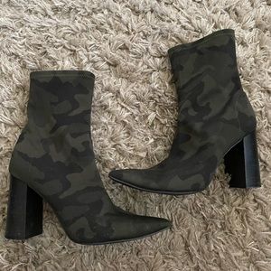 Siren Pointed Toe Bootie